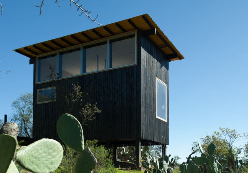 خانه Charred Cabin اثر DRAA یکی از کوچک ترین خانه جهان